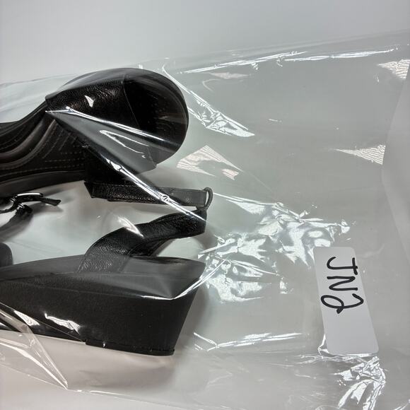 Crocs Leigh Ann Black Ankle Strap Wedge Sandals Comfort Slip On Women's Size 7 - Picture 9 of 9